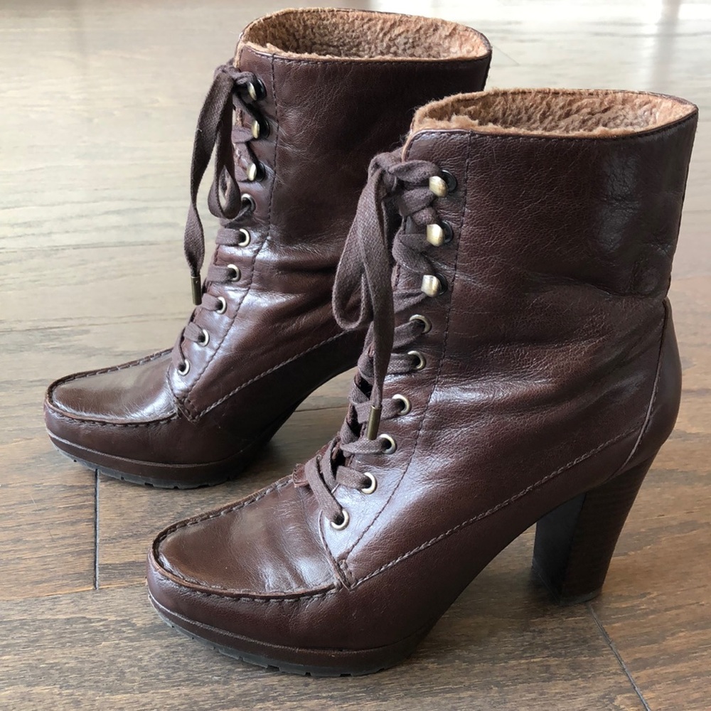 Circa Joan & David brown shearling ankle boots